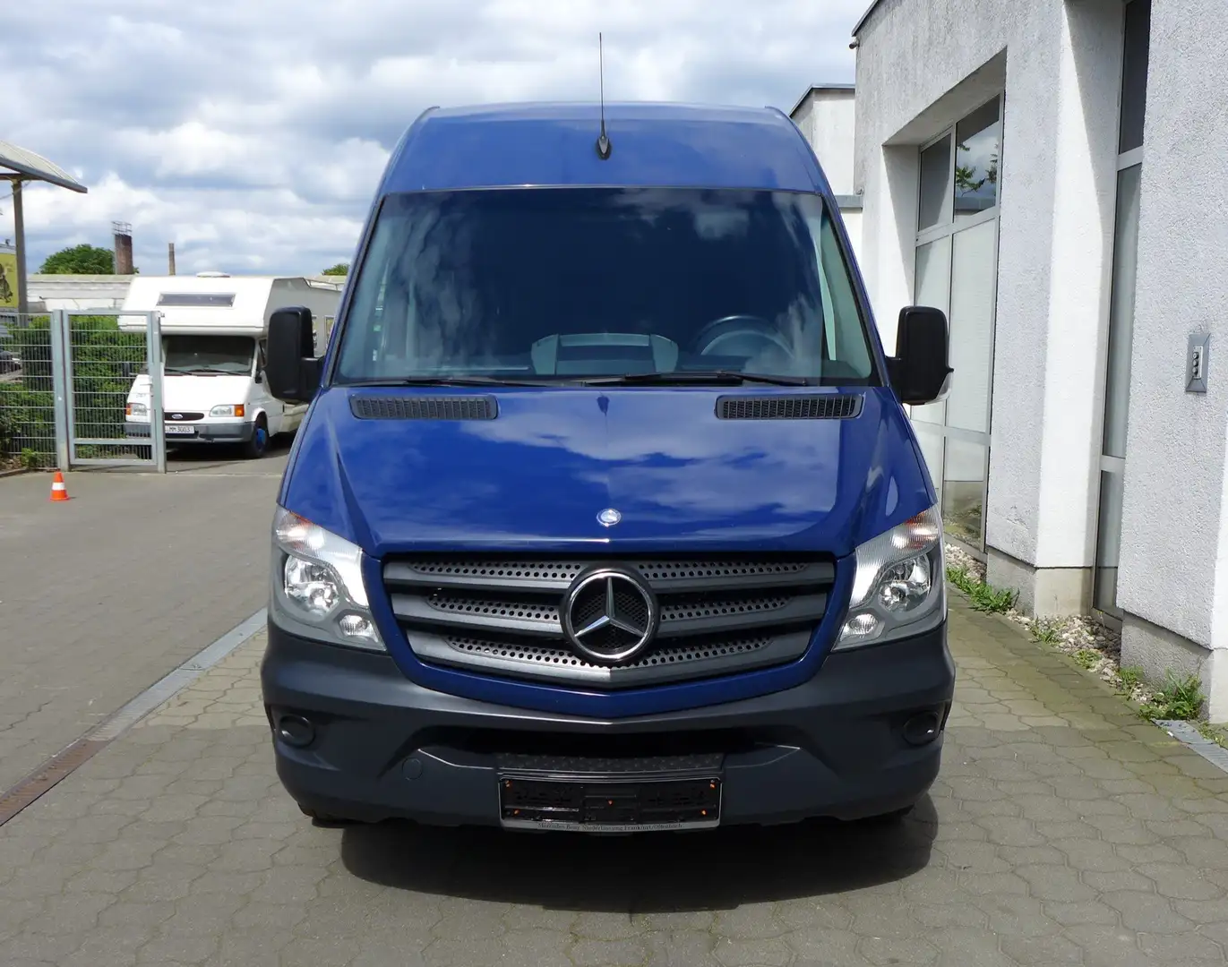 Mercedes-Benz Sprinter 210/214 CDI hoch lang Klima 1.Hand Синий - 2