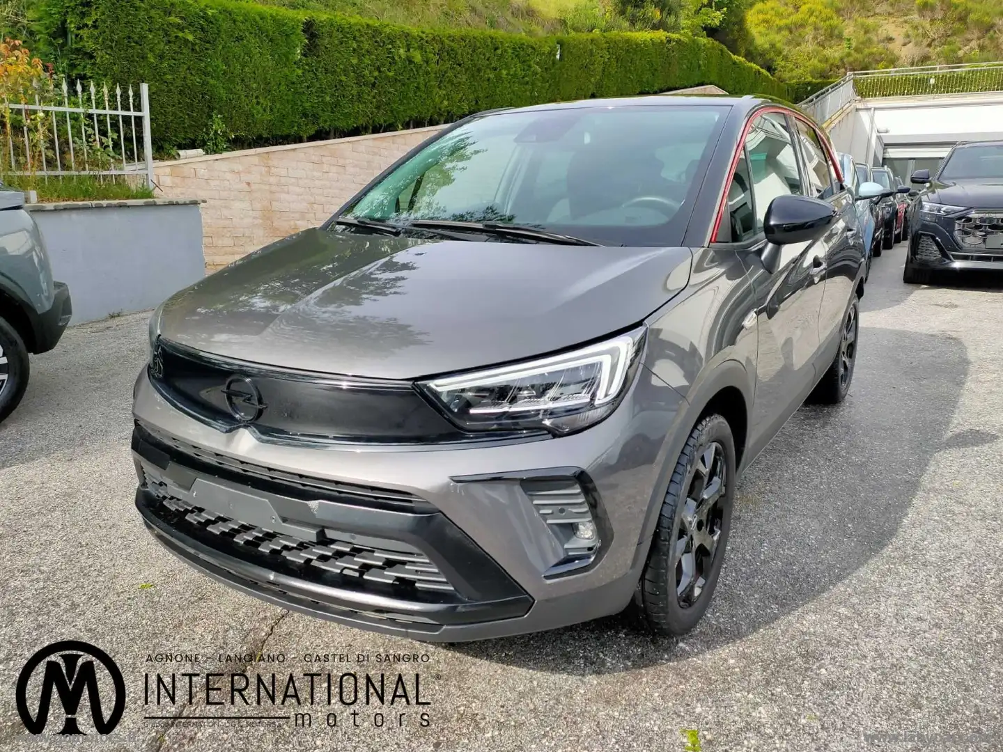 Opel Crossland X 1.2 T. 12V 110 CV S&S GS Line Gris - 1