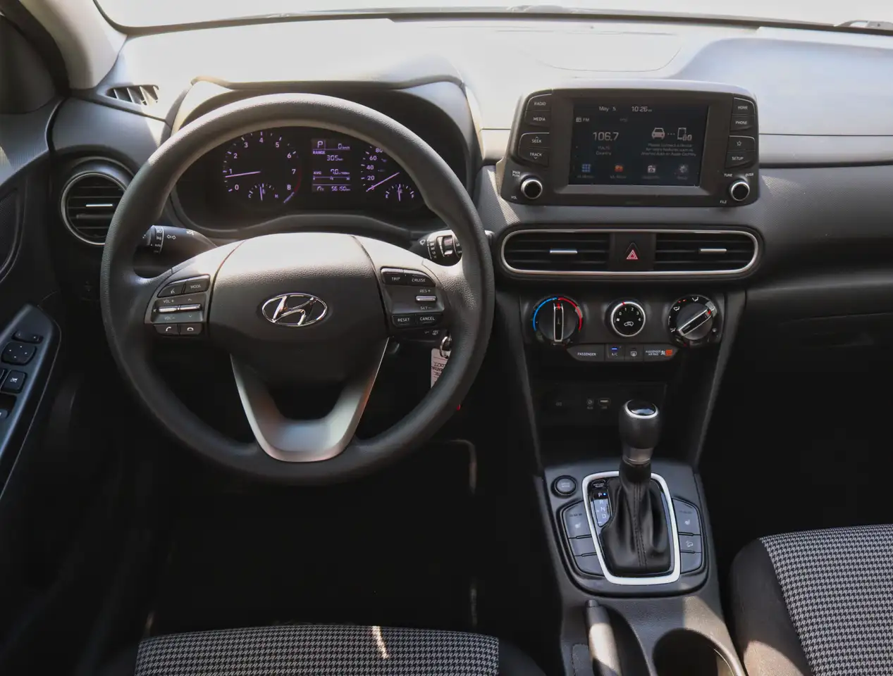 Hyundai KONA снимка Hyundai KONA