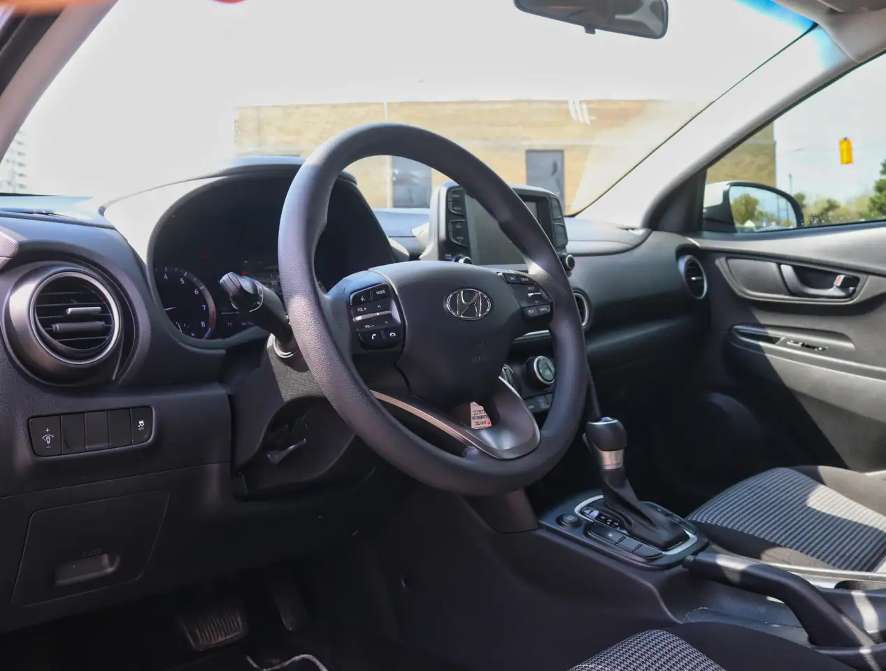 Hyundai KONA снимка Hyundai KONA