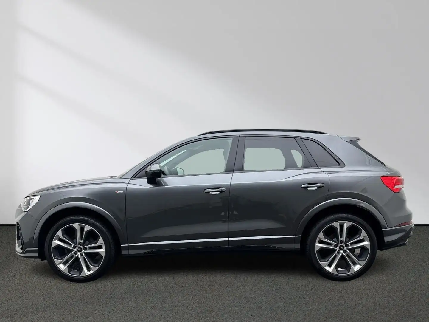 Audi Q3 S line 35 TDI Assistenz Paket MMI B&O AHK Gris - 2