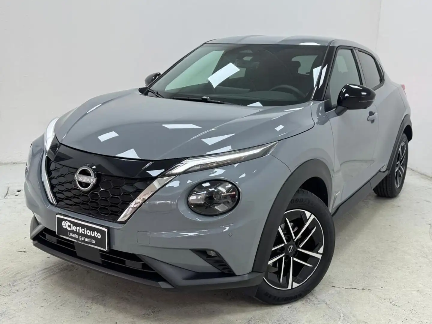 Nissan Juke 1.6 HEV N-Connecta Grigio - 1
