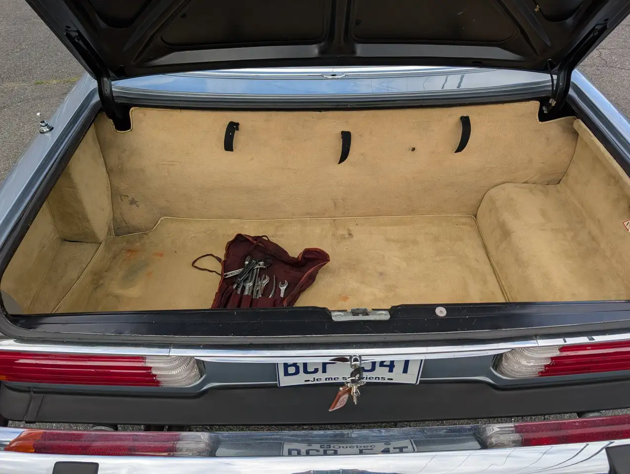 Mercedes-Benz 380 снимка Mercedes-Benz 380