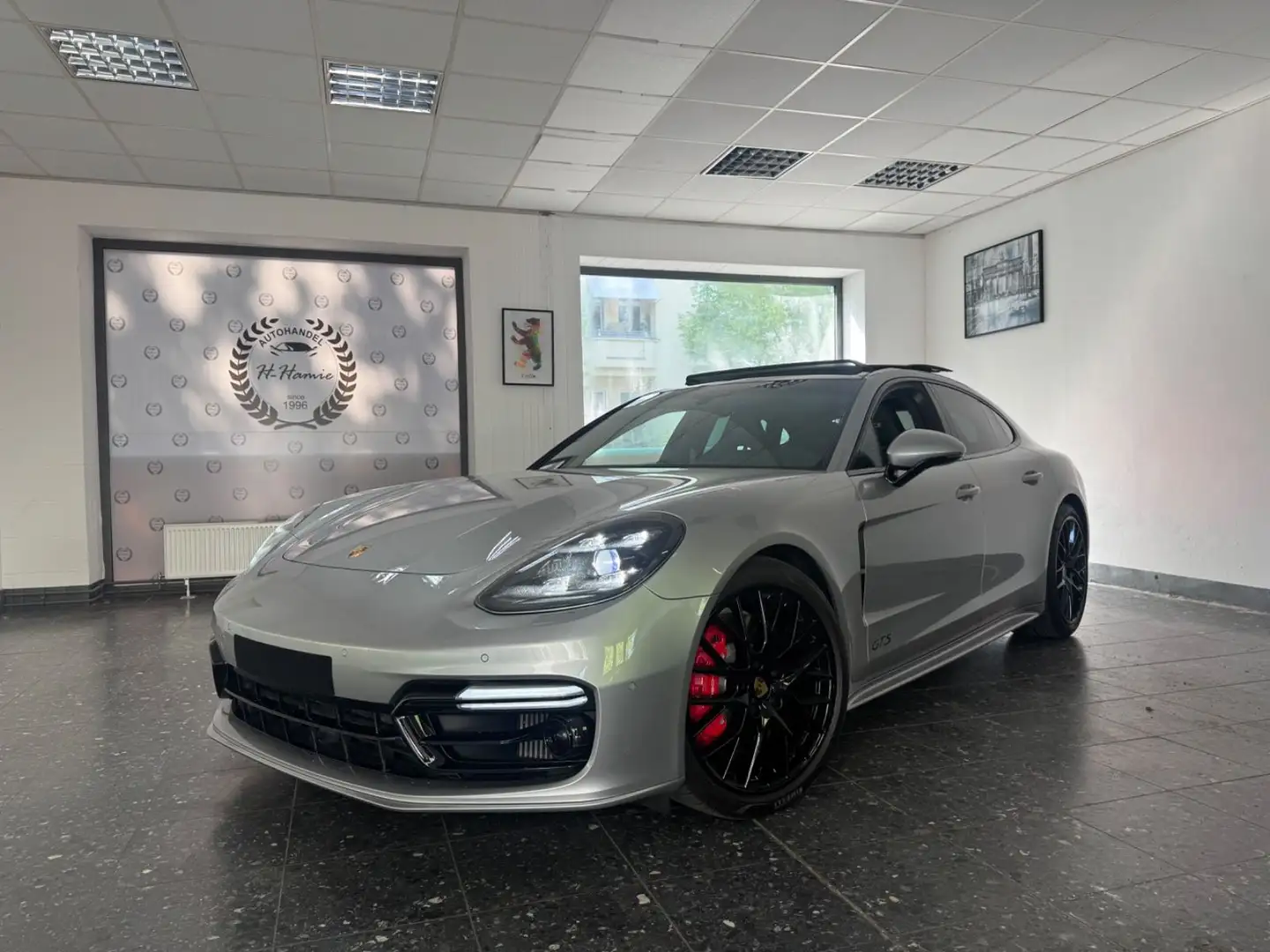 Porsche Panamera PANAMERA GTS APROVED LIFT CHRONO MATRIX PANOHUD Argent - 1
