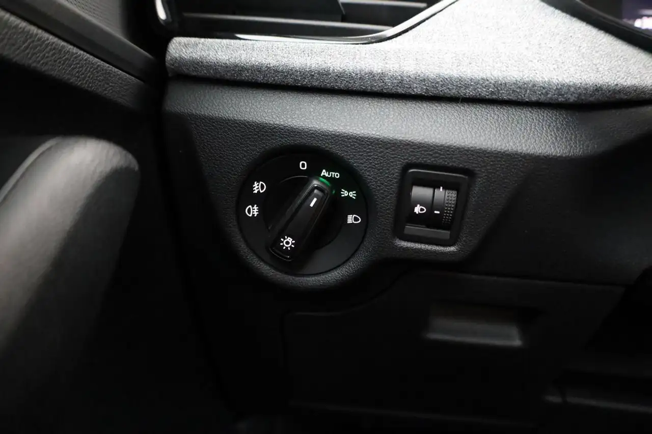 Skoda Kamiq 1.0 TSI DSG Selection, LED, Kamera, Winter, Ladebo, миниатюра 10