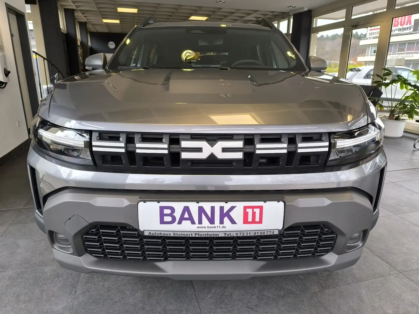 Dacia Duster ECO-G, Expr.Media-Sitzh.-Aluf.-LPG.-Kamera.-AHK ab Grau - 2