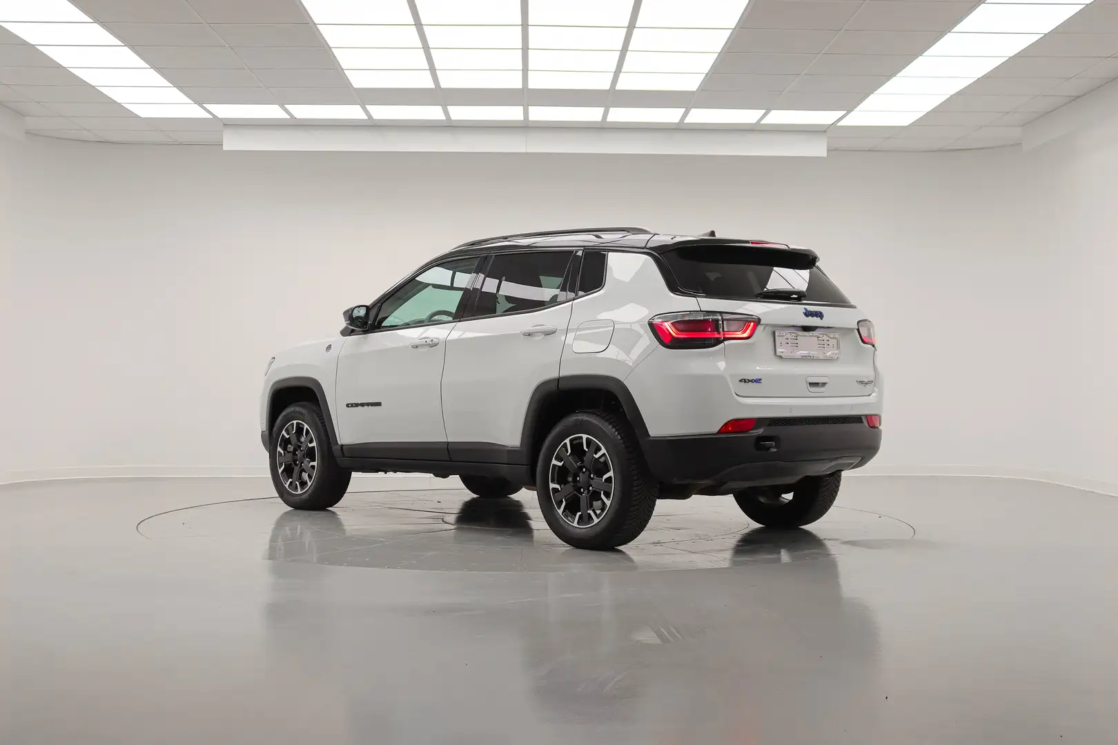 Jeep Compass 1.3 Turbo T4 240 CV PHEV AT6 4xe Trailhawk plug-in hybrid Weiß - 2