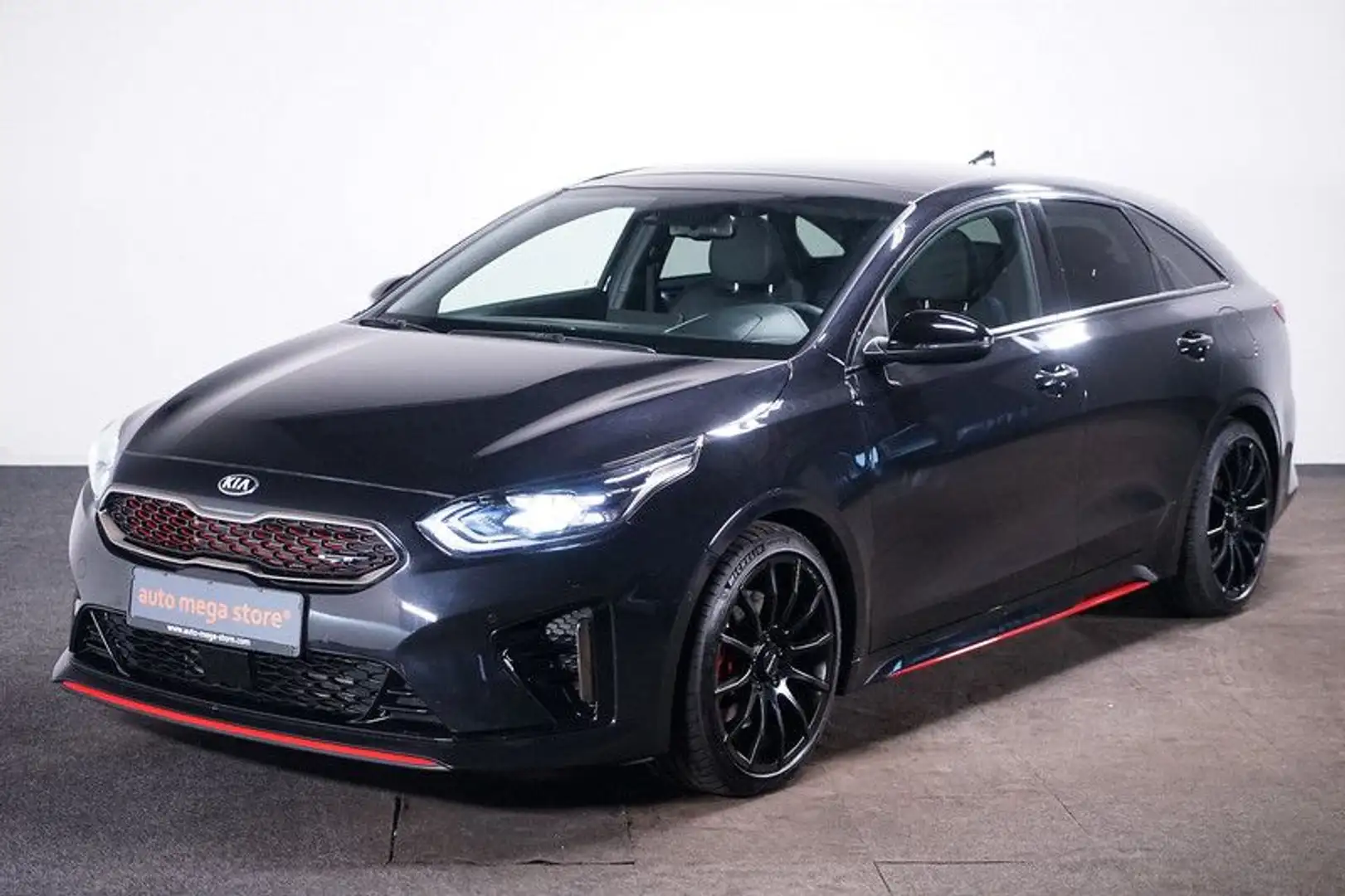 Kia ProCeed / pro_cee'd ProCeed 1.6 GT DCT7*Navi*Pano*JBL*LED*Keyless*Ca Чорний - 1