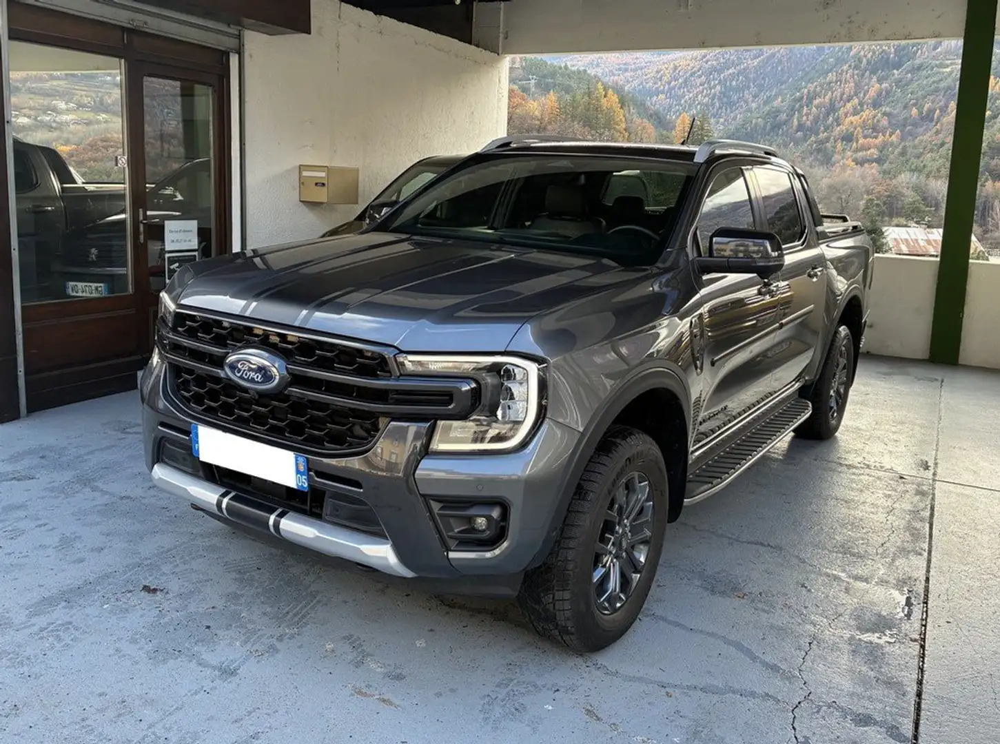 Ford Ranger DOUBLE CABINE 3.0 ECOBLUE V6 240 4X4 WILDTRAK Grau - 1