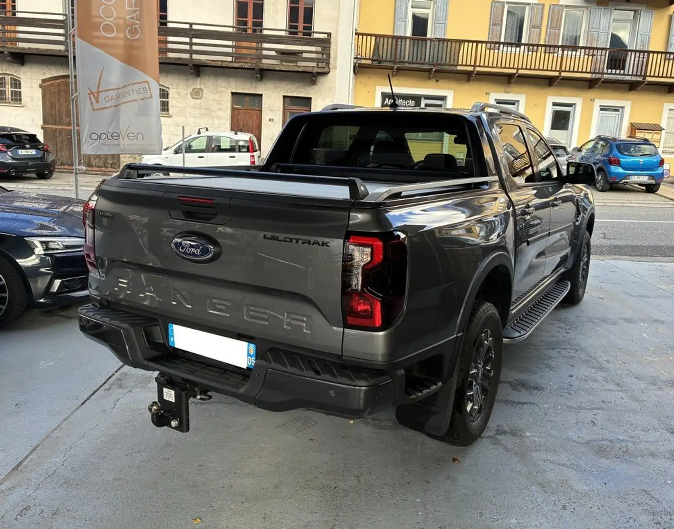 Ford Ranger DOUBLE CABINE 3.0 ECOBLUE V6 240 4X4 WILDTRAK Grau - 2