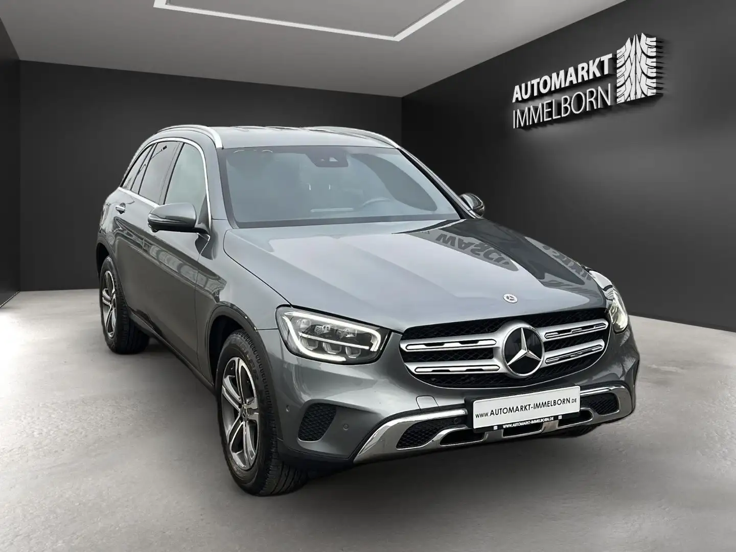 Mercedes-Benz GLC 220 d AMG Burmest*Distro*Kamera*Alcantara*LE Gri - 2