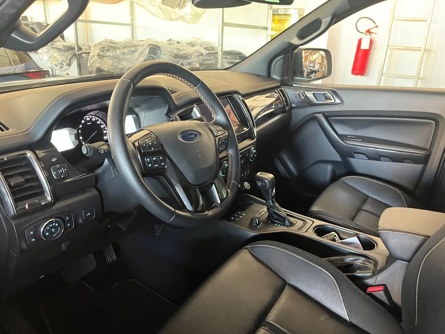 Ford Ranger 2.0 double cab Wildtrak 170cv auto PREZZO NETTO Bianco - 2
