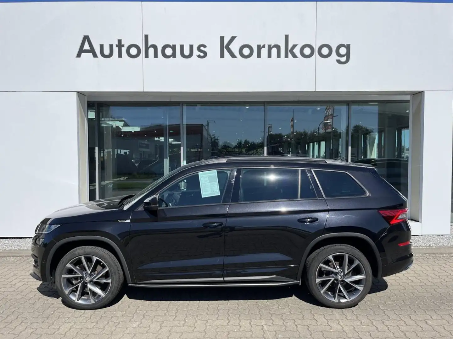 Skoda Kodiaq 2.0 TSI 4x4 Sportline Standheiz. 20" Travel Schwarz - 1