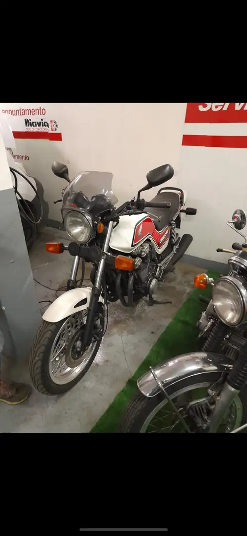 Honda CB 900 Weiß - 1