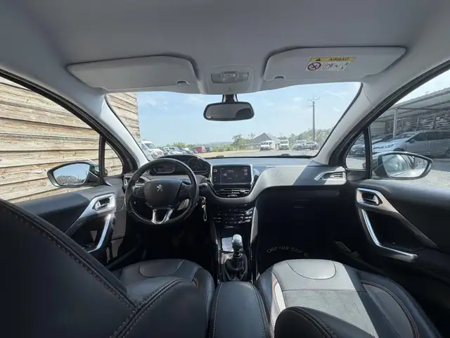 Peugeot 2008 view 14
