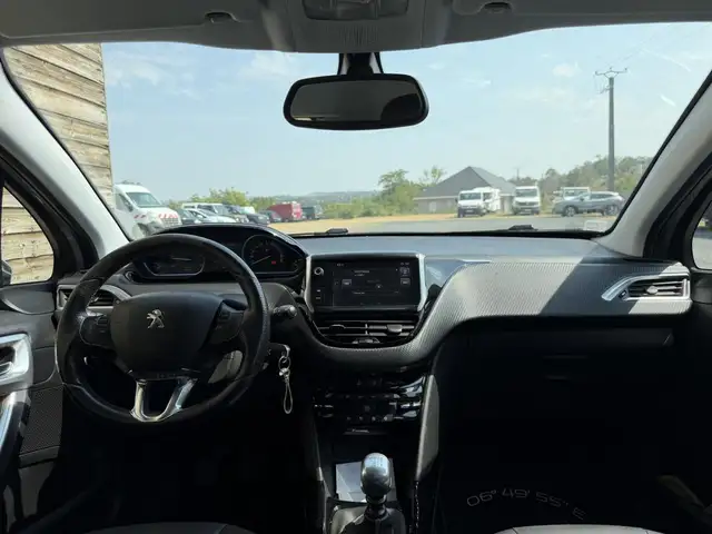 Peugeot 2008 view 15
