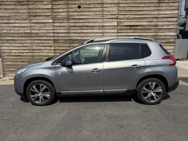 Peugeot 2008 view 2