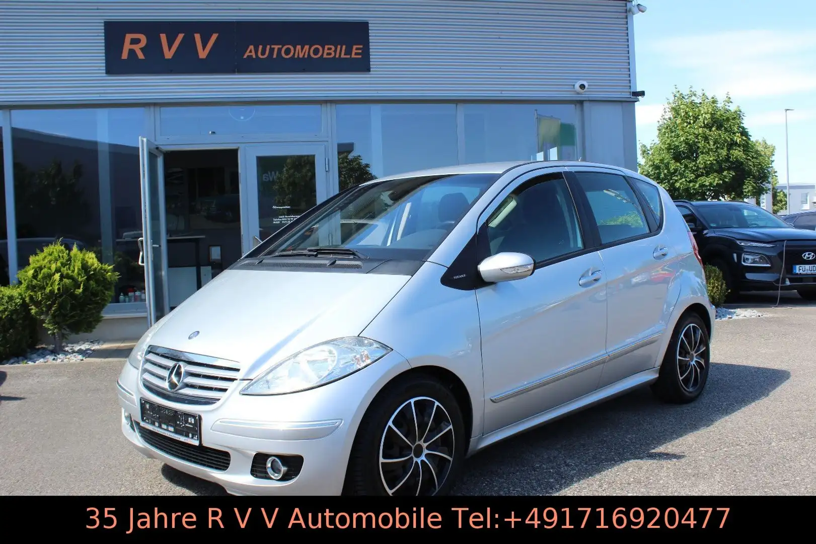 Mercedes-Benz A 200 Automatik, TÜV neu, Silber - 1