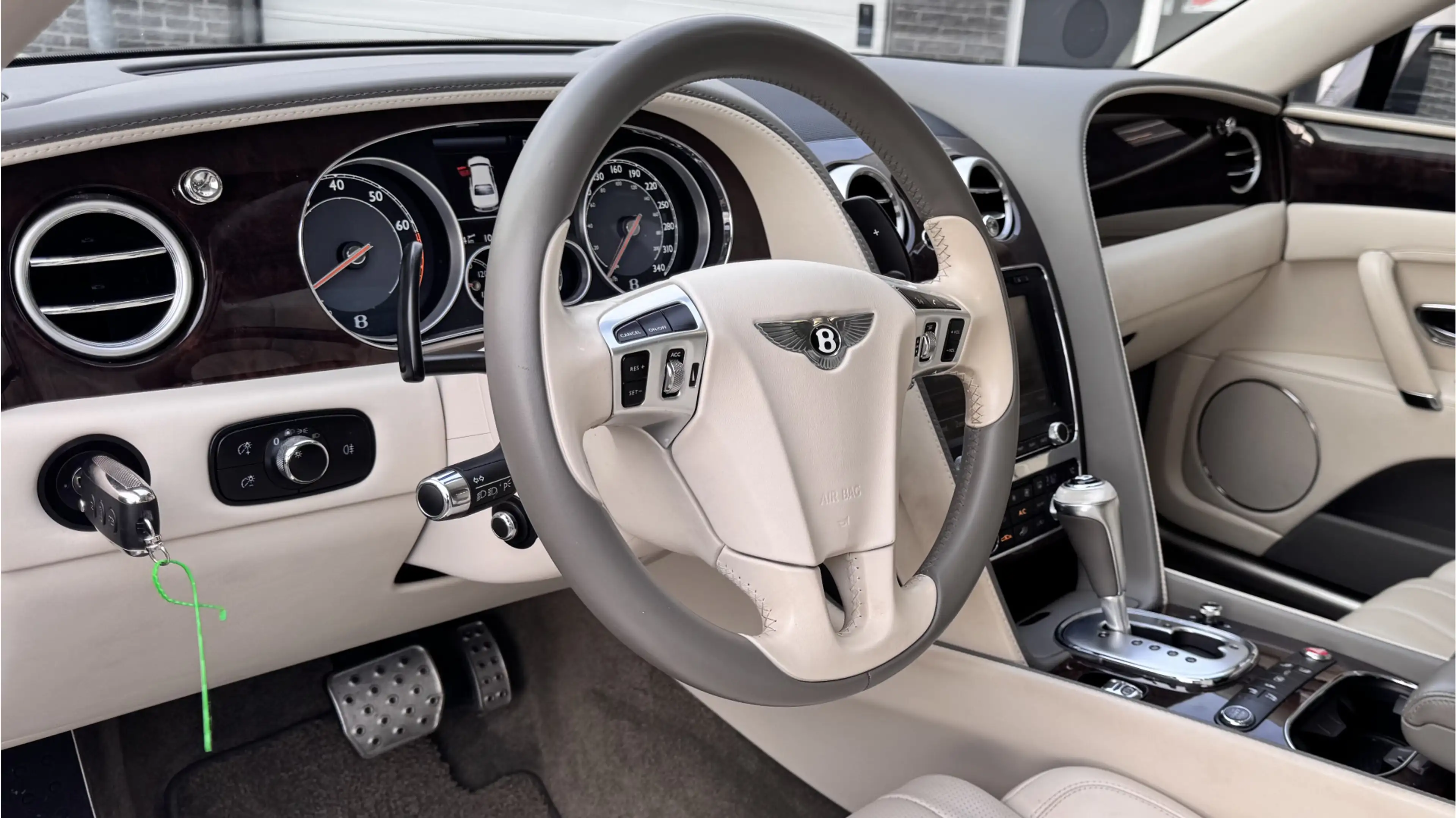 Bentley Flying Spur 4.0 V8 Leder | Zeer compeet — photo 15