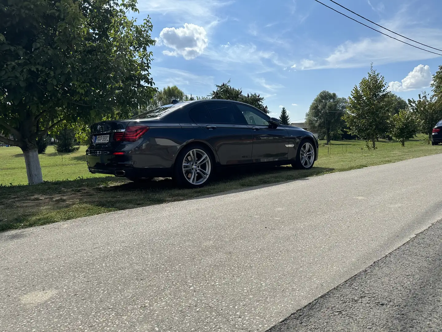 BMW 740 740d xDrive - 2
