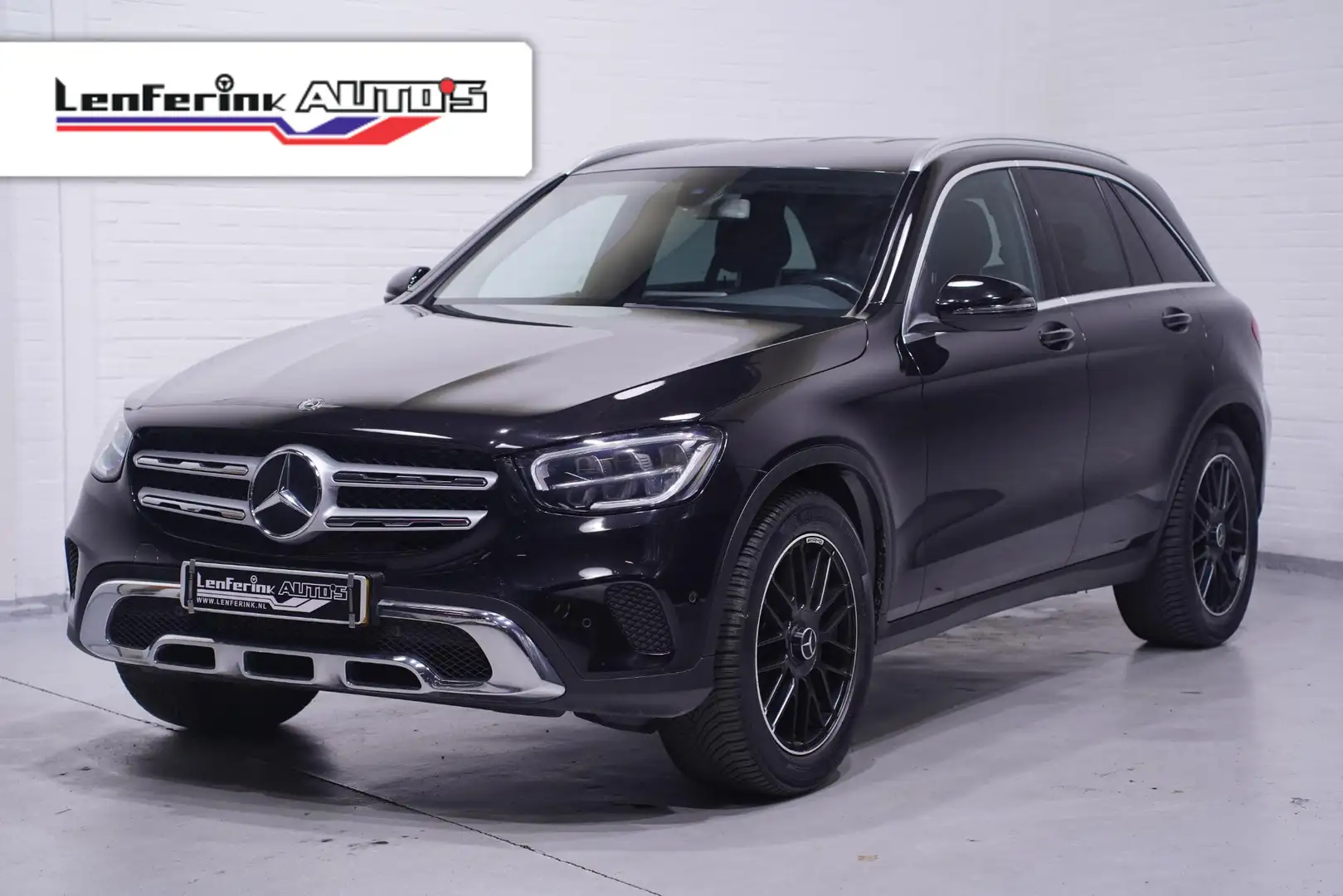 Mercedes-Benz GLC 200 Business Solution Limited Facelift Navigatie 19-in Zwart - 1