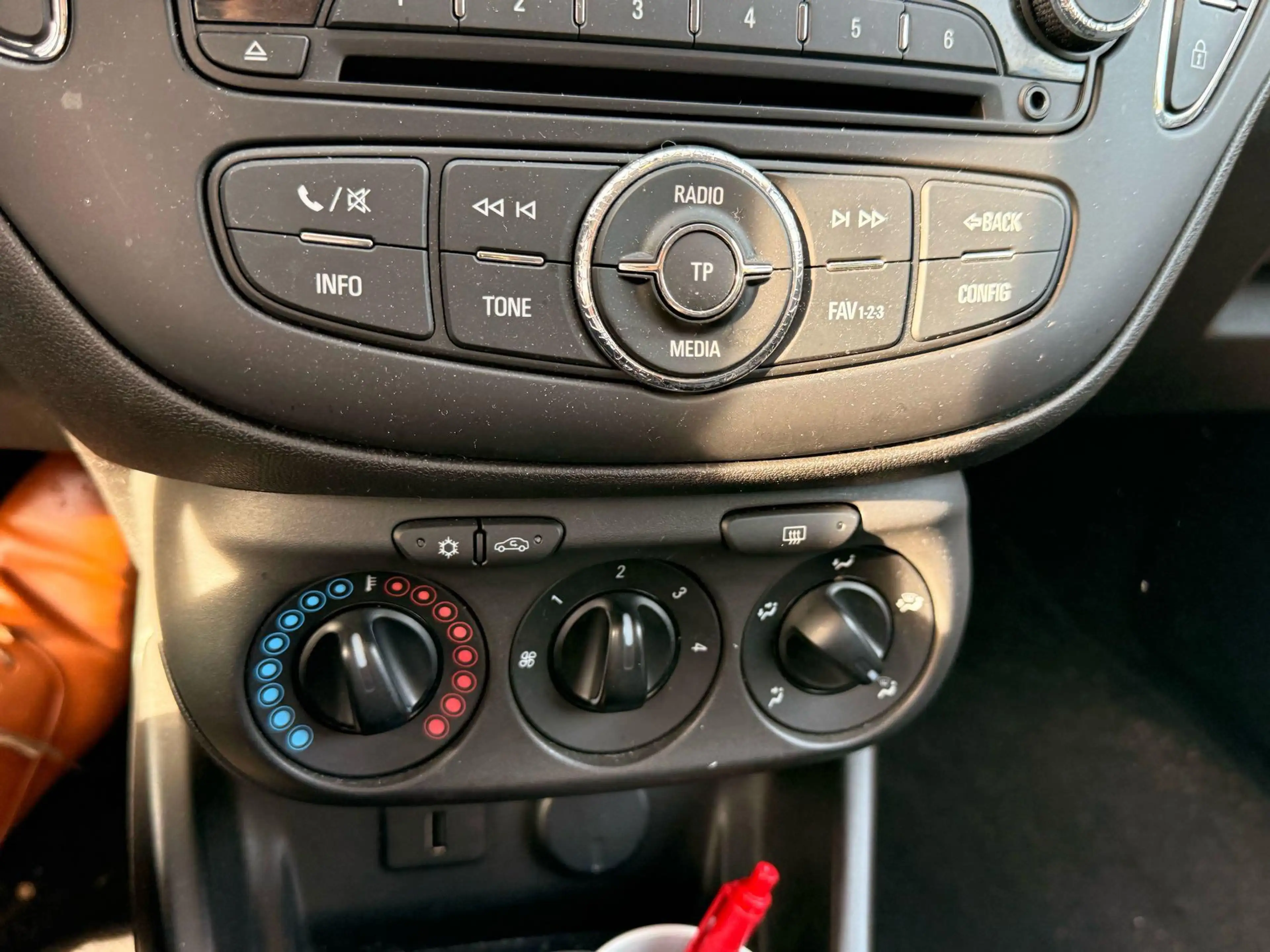 Opel Corsa 1.4 Edition 90pk Cruise Control | 5 deurs | Airco — photo 6