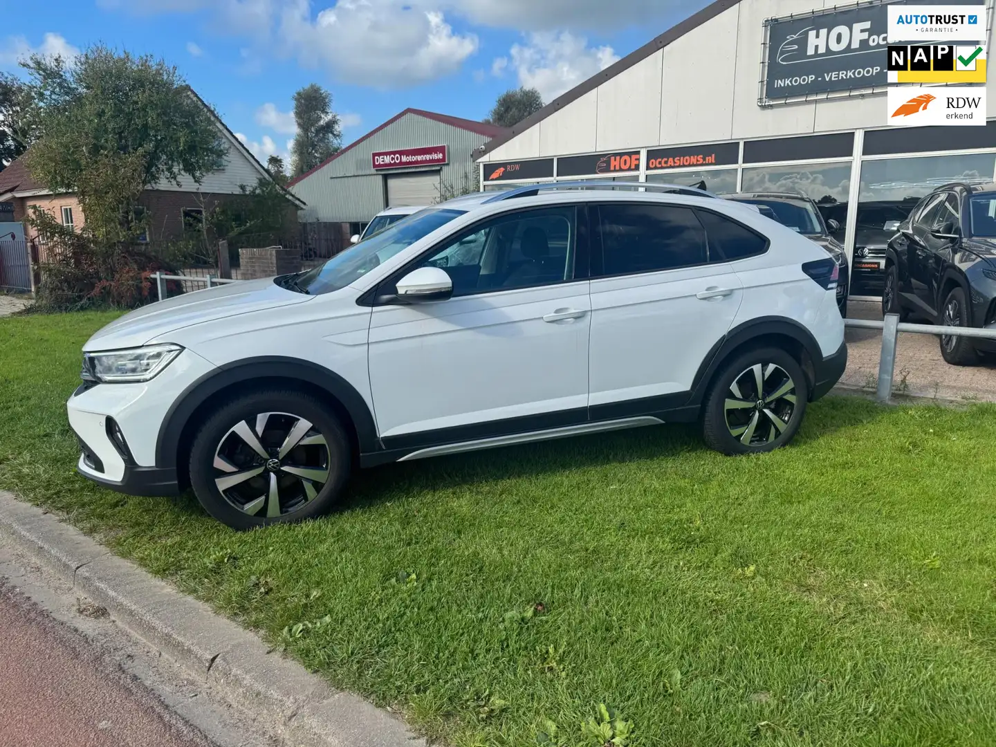 Volkswagen Taigo 1.5 TSI Style 150pk CAMERA/CARPLAY/NAVI Wit - 1