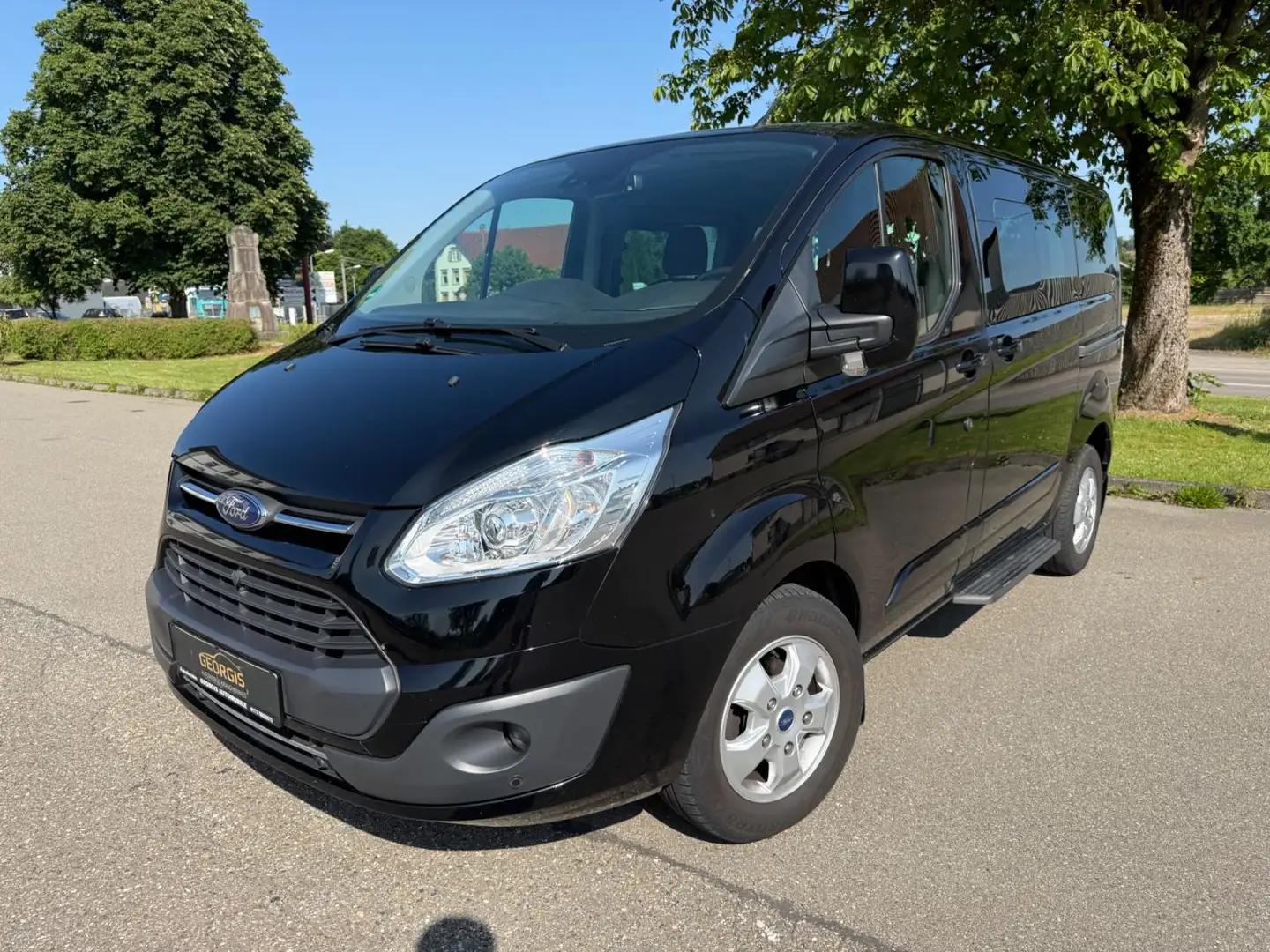 Ford Tourneo Custom 2.0 TDCi  Titanium Laneass. Navi Noir - 1