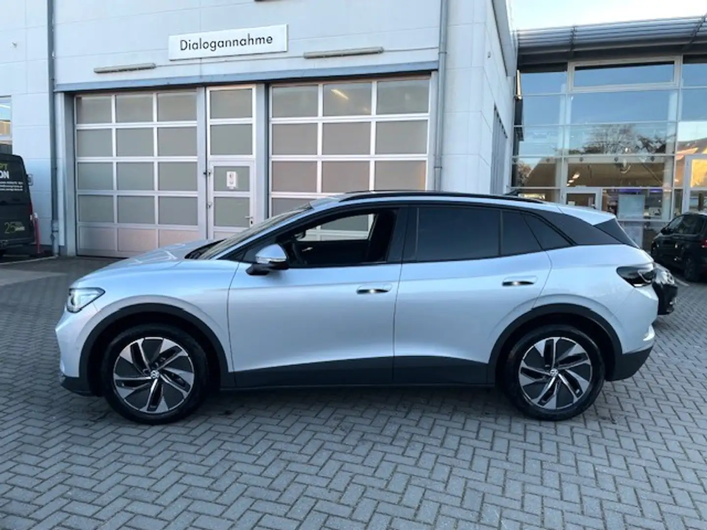 Volkswagen ID.4 Pro 210 kW AHK R-Kamera elektr. Heckkl. Wärmep.... Grau - 2