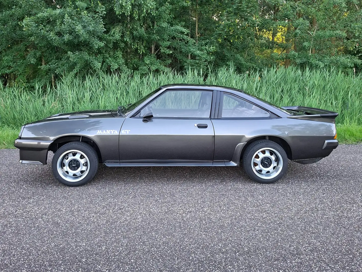Opel Manta 18s GT Grau - 1