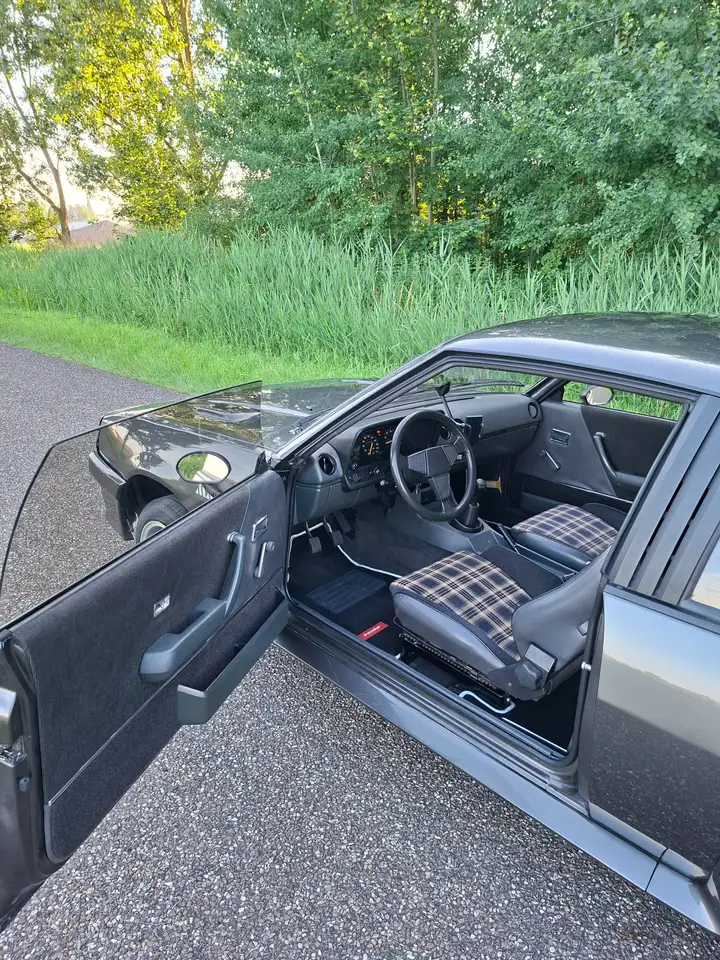 Opel Manta 18s GT, foto 10