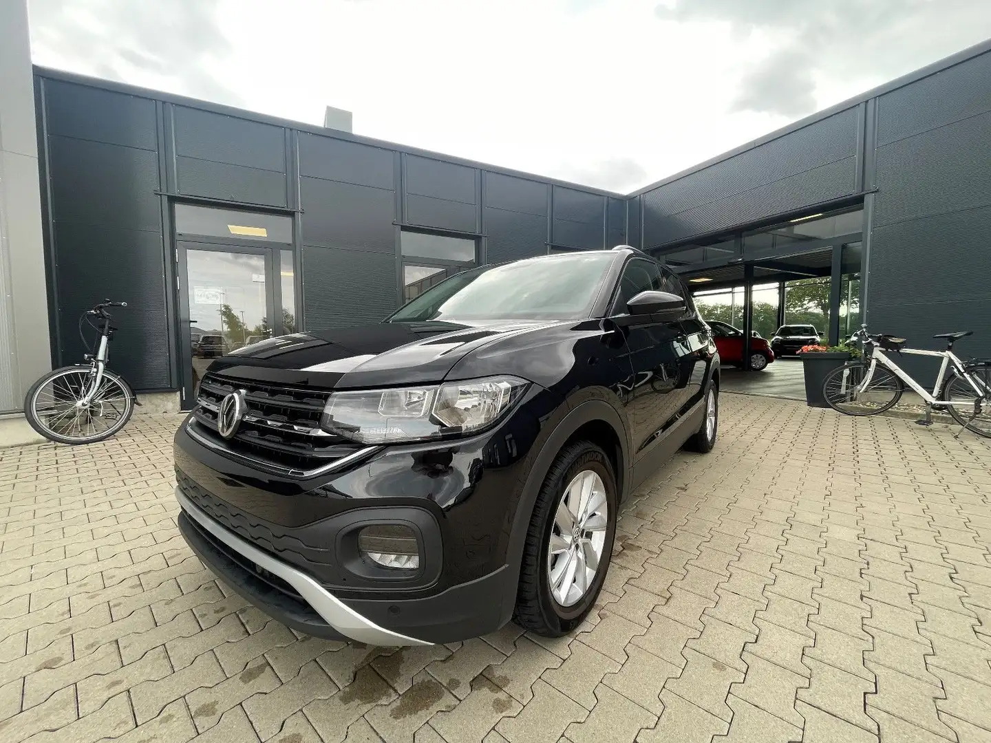 Volkswagen T-Cross 1.0 TSi Life DSG Navi/Parkp./Sitzheizung Schwarz - 1