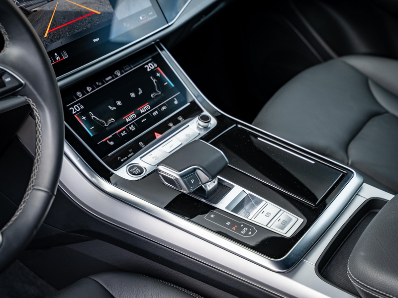 Audi Q8 55 TFSI quattro // 3500 kg trekgewicht — photo 6