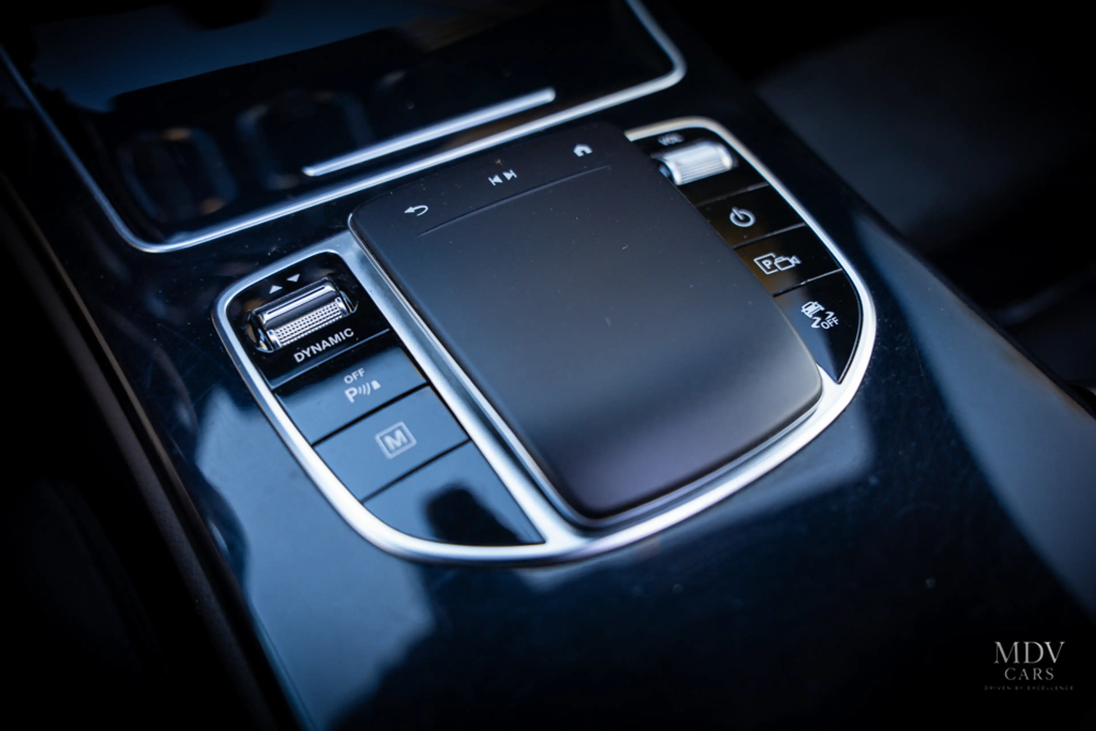 Mercedes-Benz GLC 300 AMG-PANORAMIQUE — photo 10