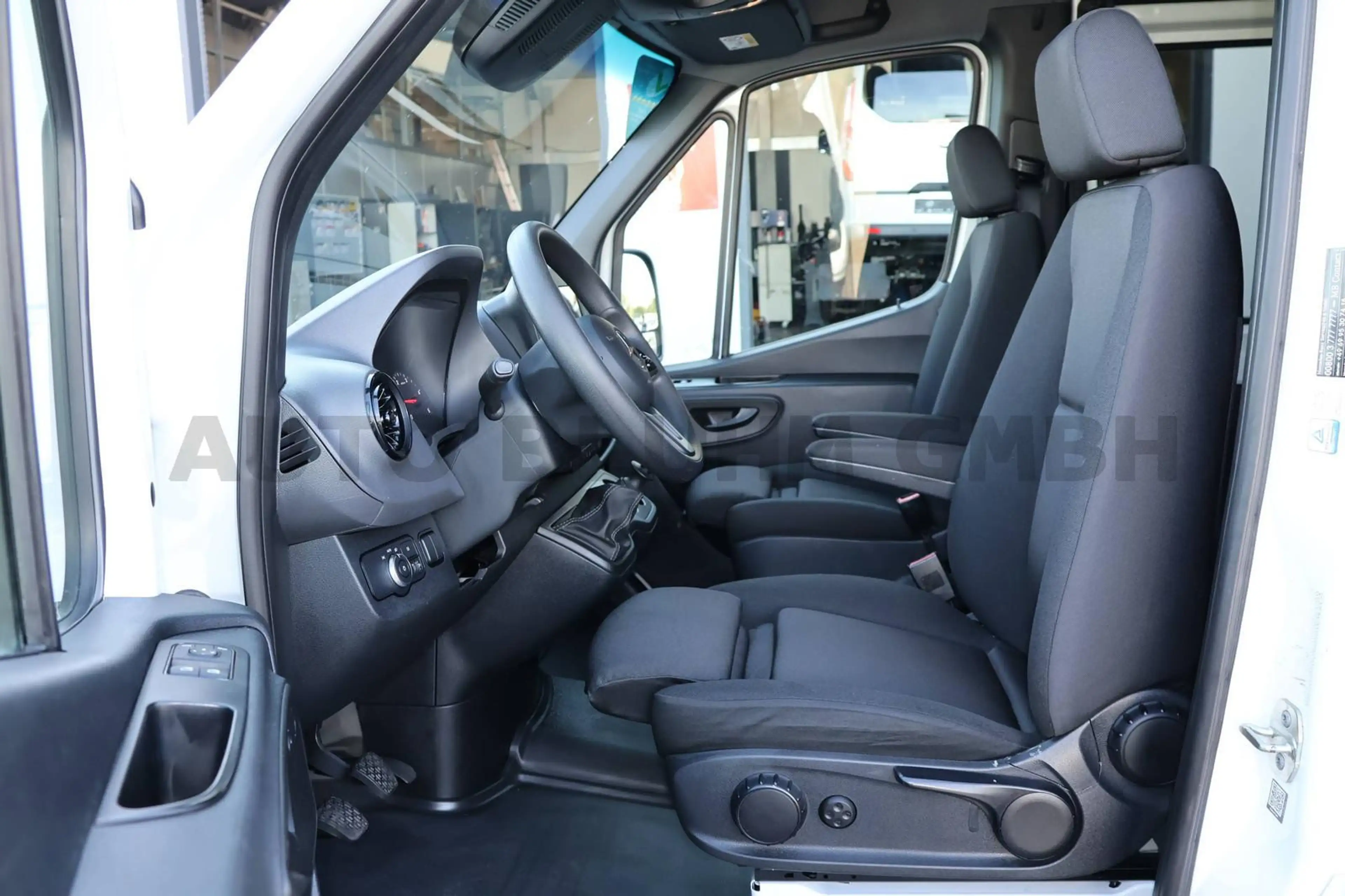 Mercedes-Benz Sprinter 315 Werkstattwg Mixto L2H2 Standhzg AHK — photo 12