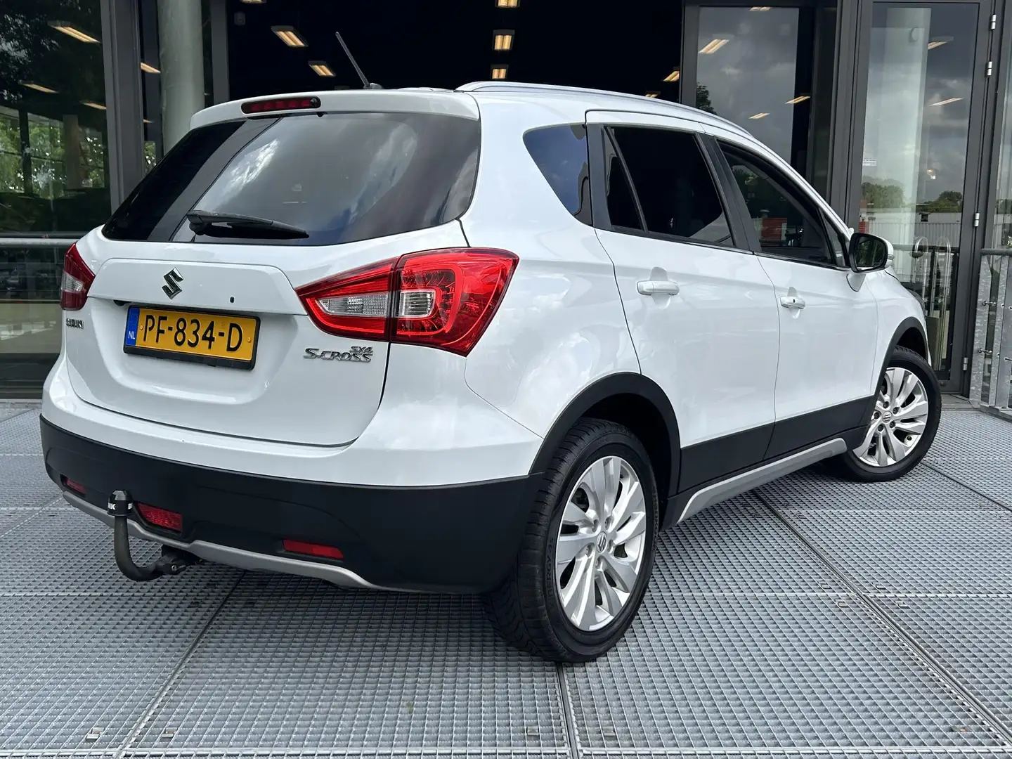 Suzuki S-Cross 1.0 Boosterjet Exclusive | Trekhaak | Stoelverwarm Wit - 2