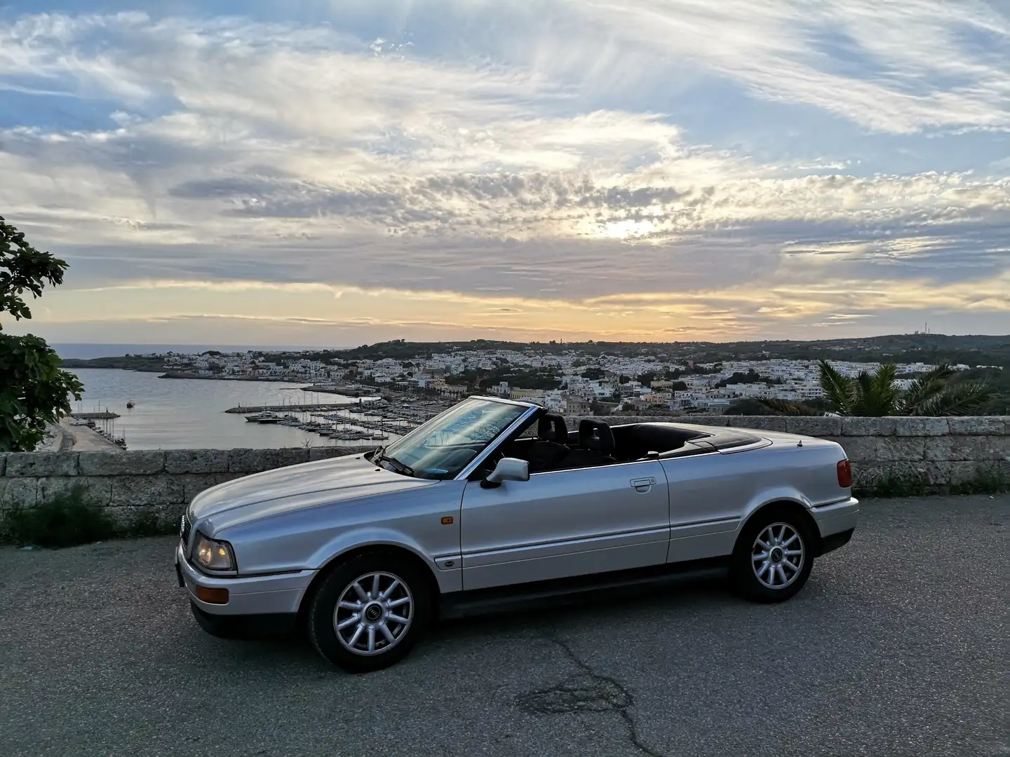 Audi Cabriolet Cabriolet 2.0 E Stříbrná - 2