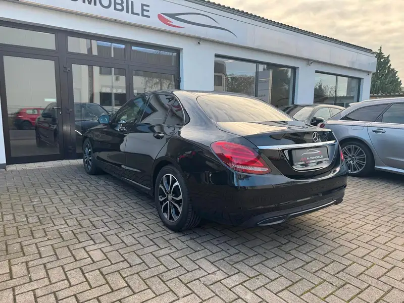 Annonce voiture d'occasion Mercedes-Benz C 250 - CARADIZE