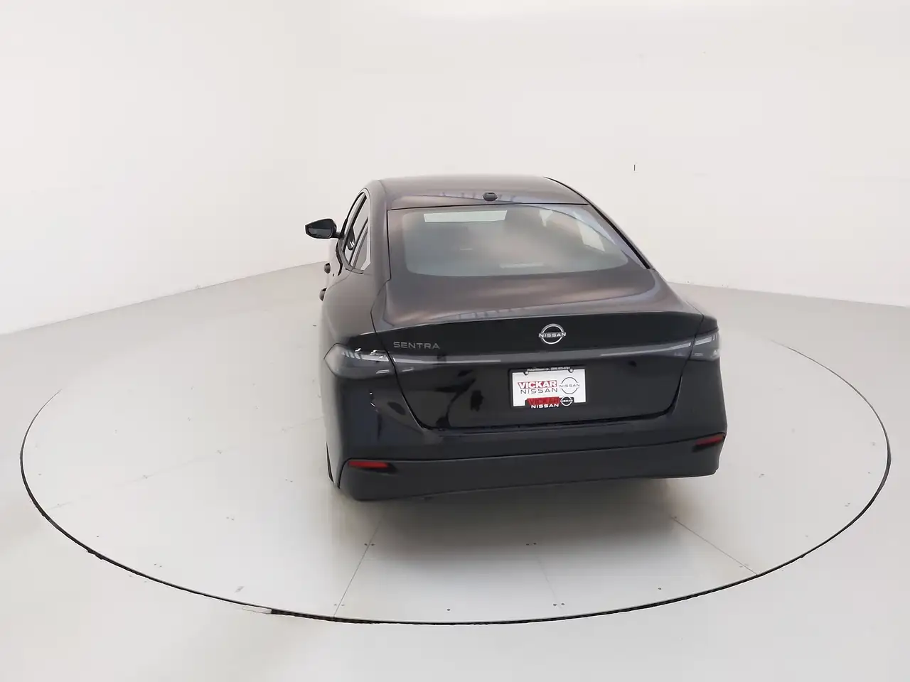 Nissan Sentra снимка Nissan Sentra