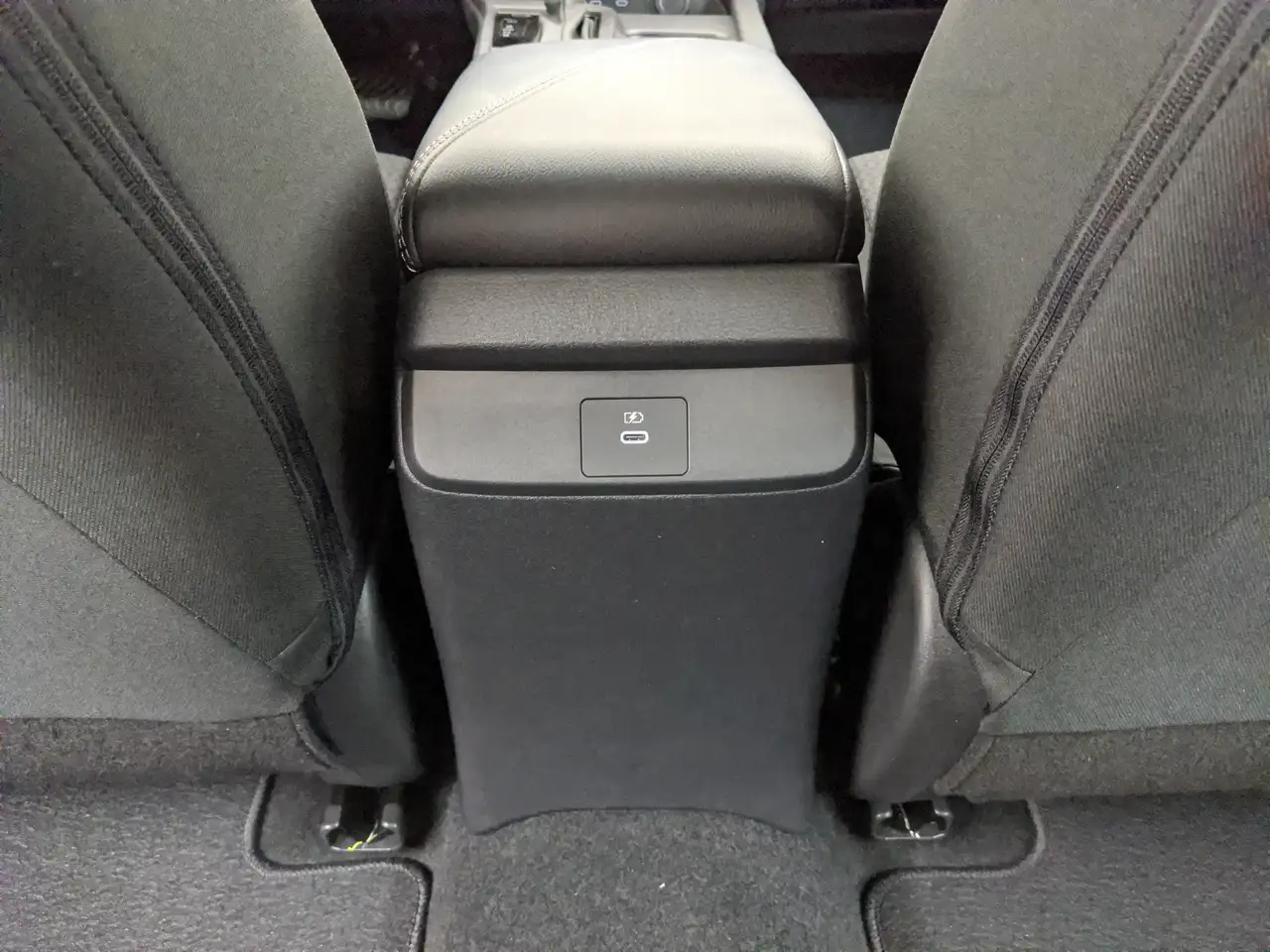 Nissan Sentra снимка Nissan Sentra