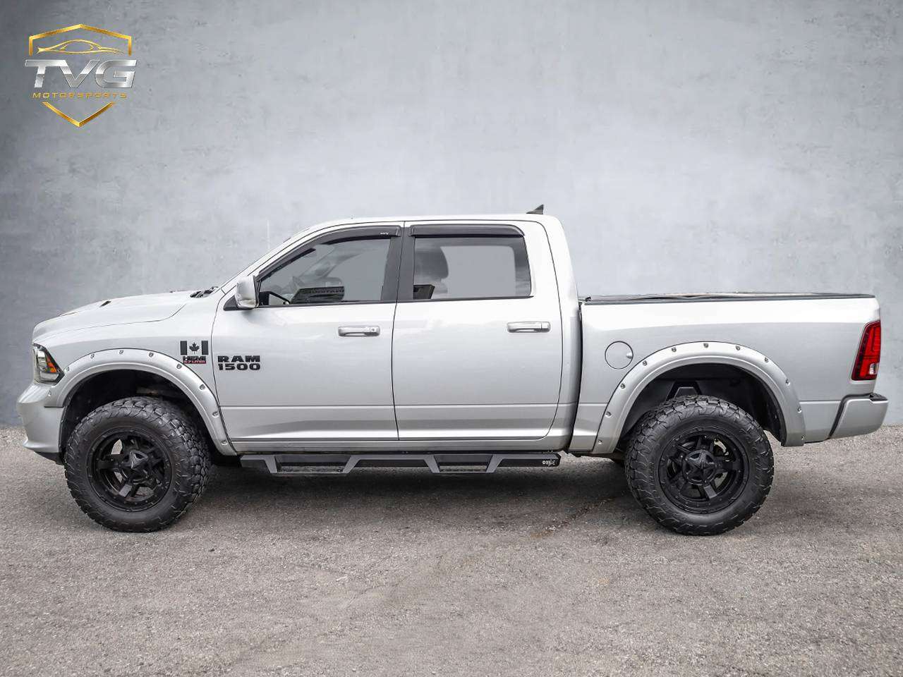 2018 RAM 1500 HEMI | 35" TOYOS | Safety Included - Clean Carfax! — снимка 1