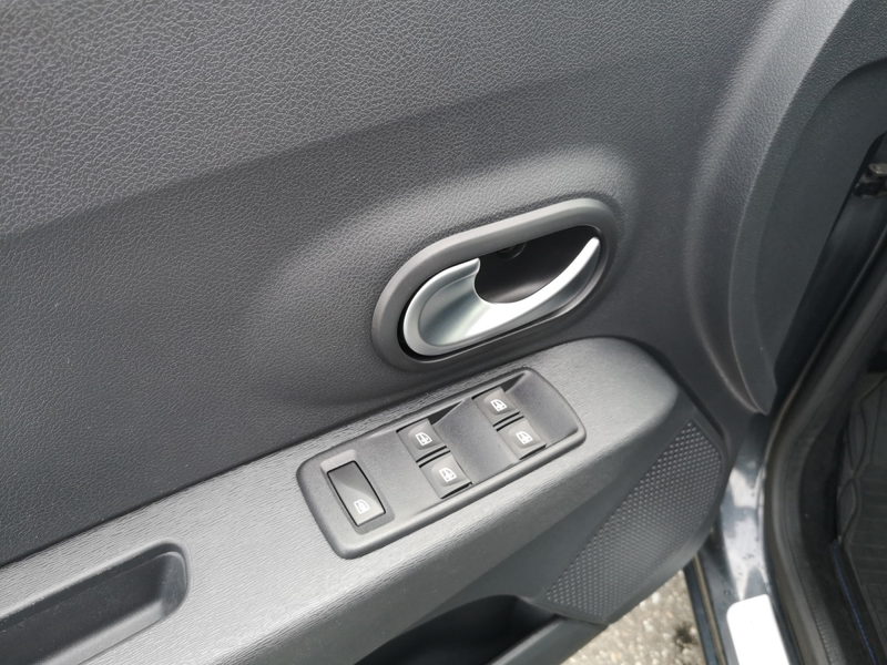 Dacia Lodgy Celebration TCe 130 — photo 18