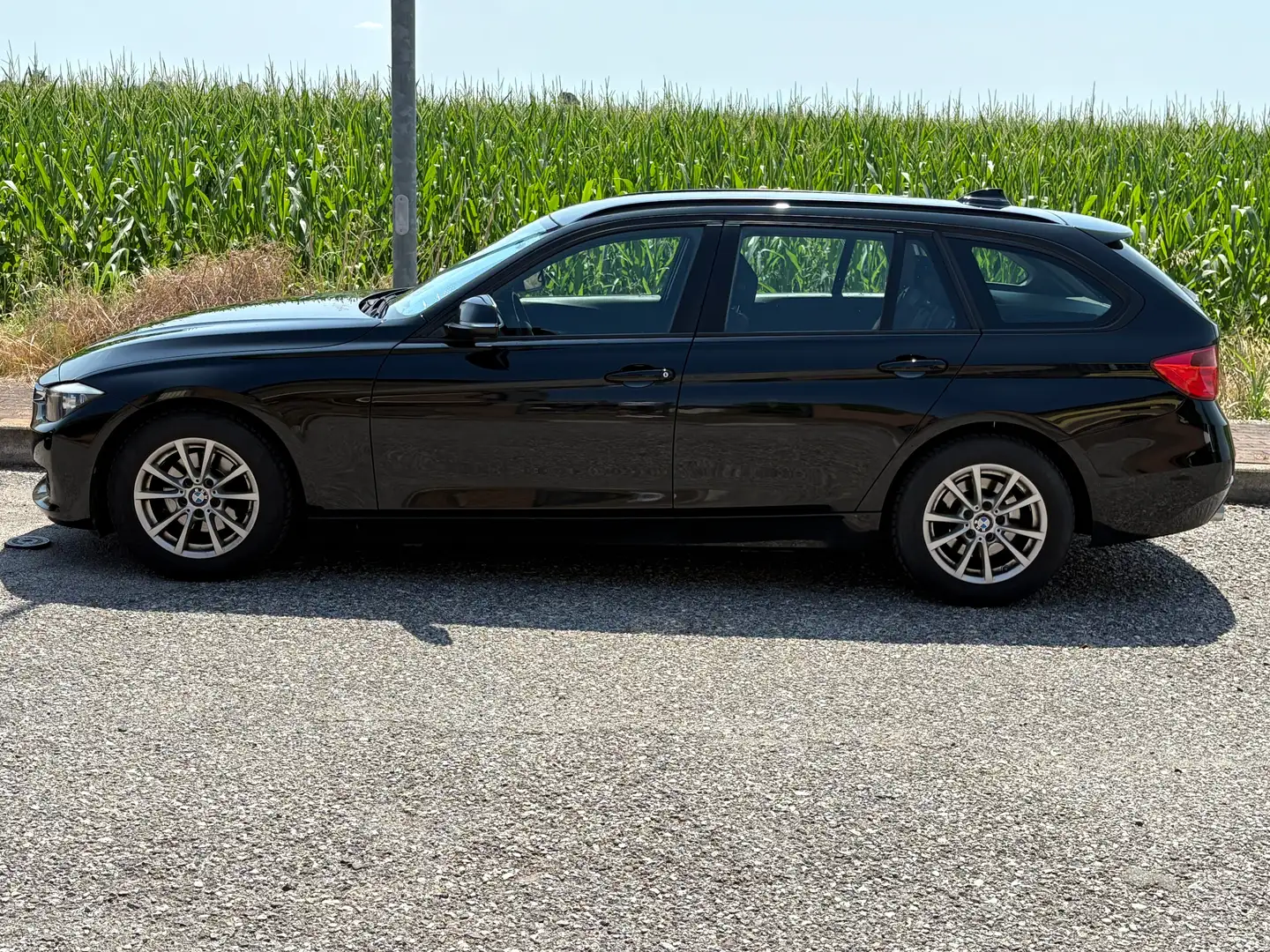 BMW 316 316d Touring Business automatica Nero - 1