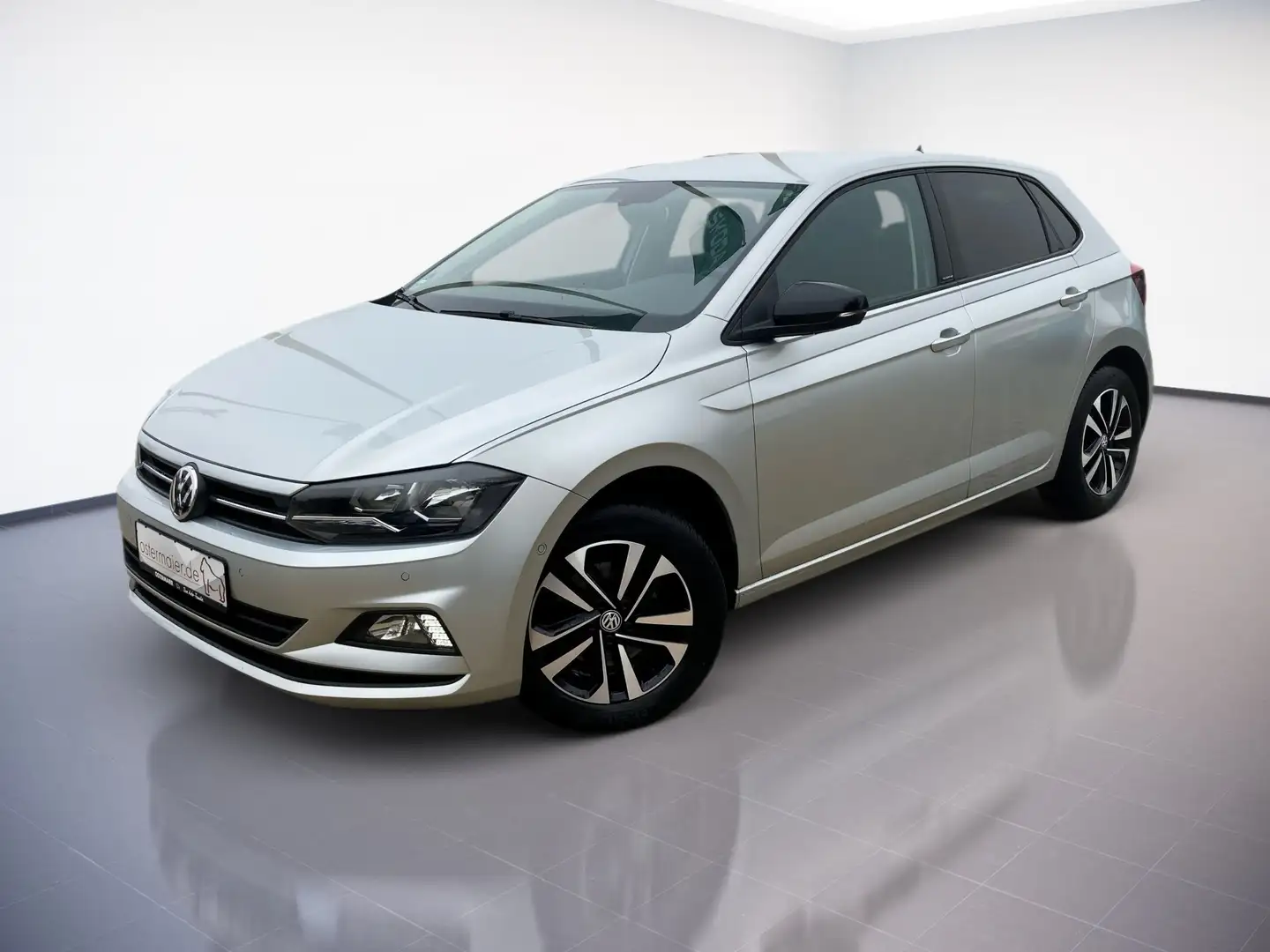 Volkswagen Polo VI 1.0TSI IQ.DRIVE.LED.SHZG.ParkA.ACC.BergA.BlindS Silber - 2