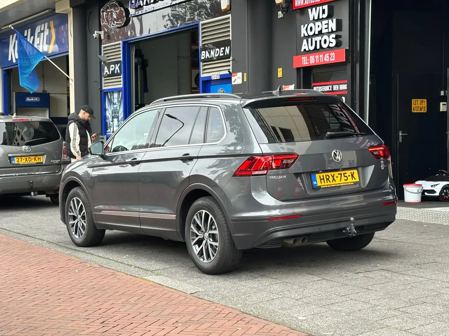 Volkswagen Tiguan 2.0 TDI 4MOTION DSG Navi Camera Carplay Grau - 2
