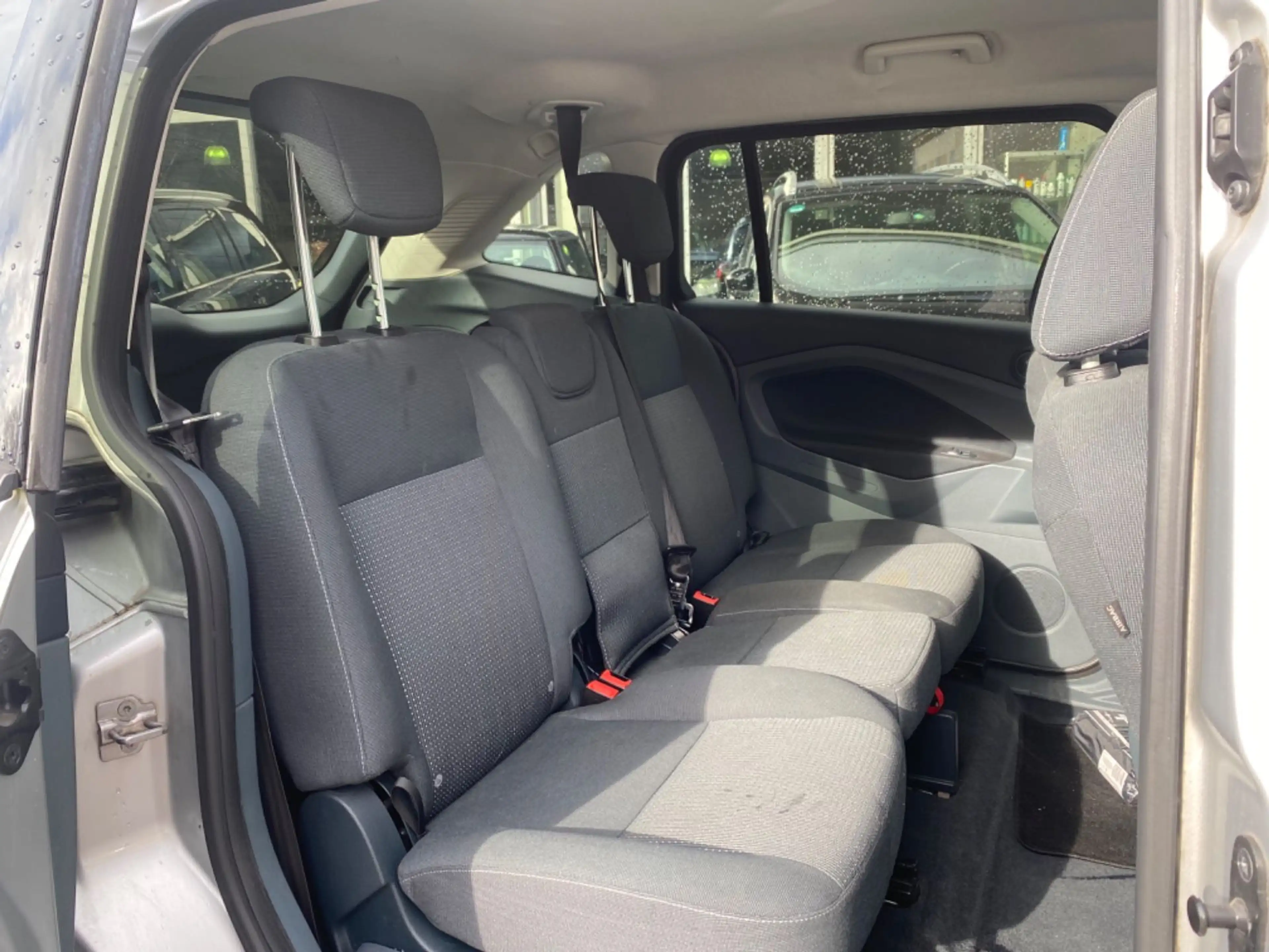 Ford Grand C-Max Trend*BLUETOOTH*TEMPOMAT*PDC*1.HAND — photo 6