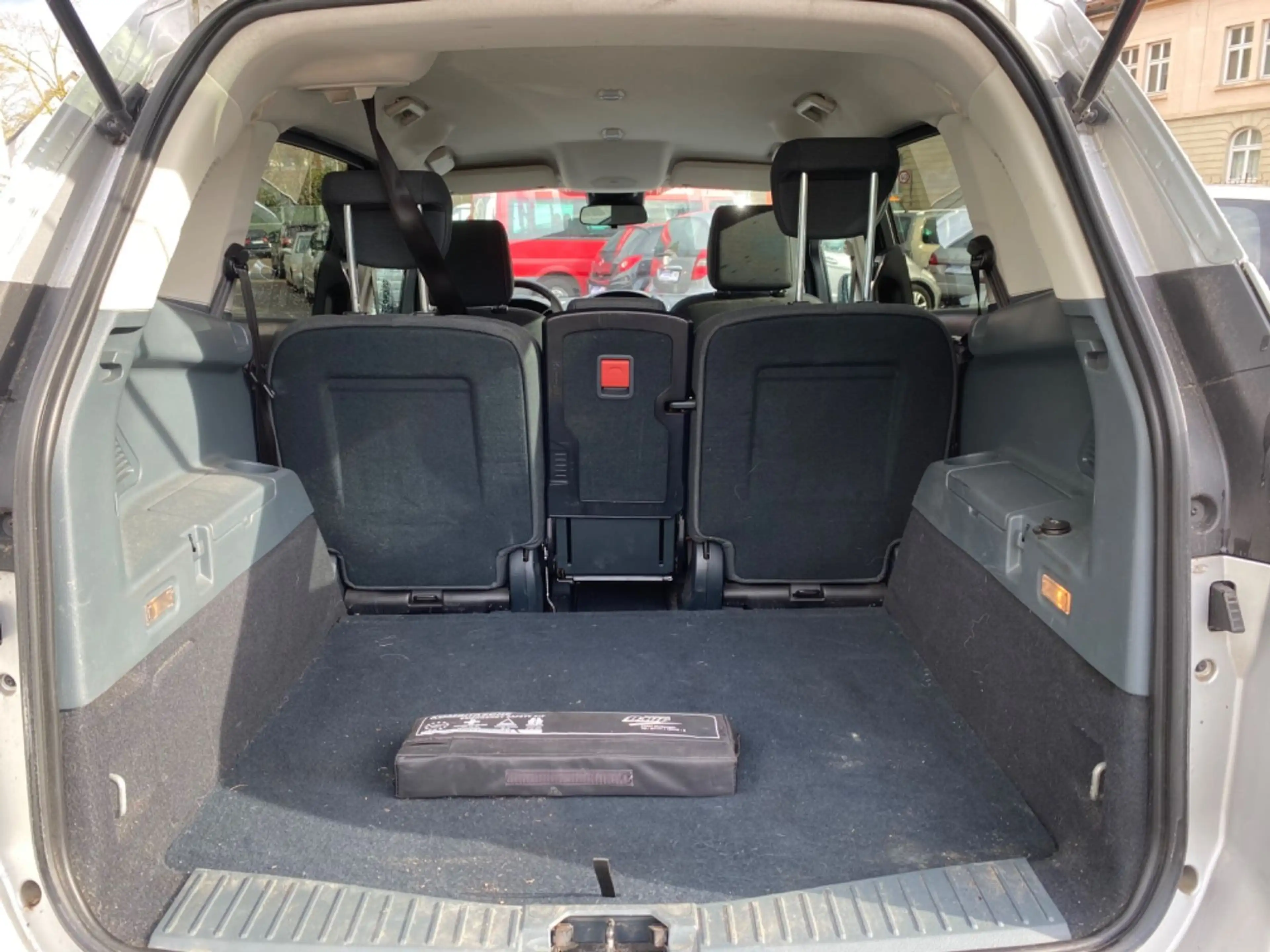 Ford Grand C-Max Trend*BLUETOOTH*TEMPOMAT*PDC*1.HAND — photo 10