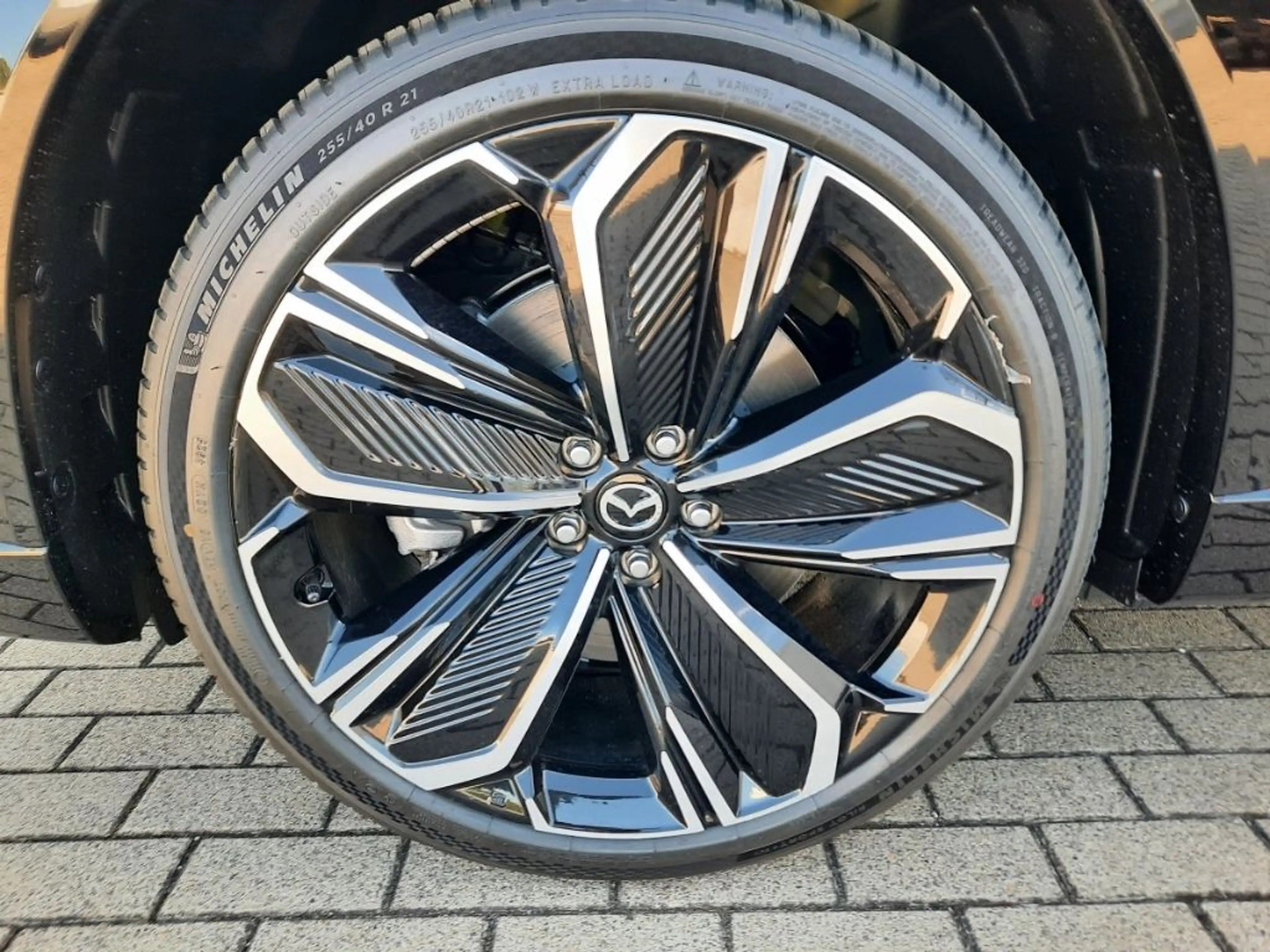 Mazda CX-6e CX6E 258ps Takumi 21'' 360 Kamera HUD PANO — photo 7