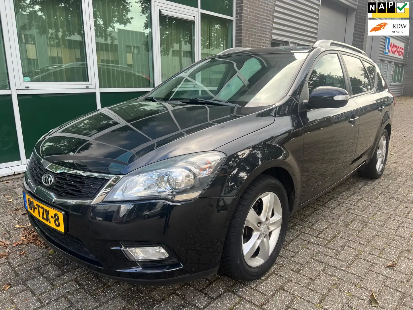 Kia Ceed / cee'd Sporty Wagon 1.6 CVVT - 1E EIGENAAR - AUTOMAAT ! Zwart - 1