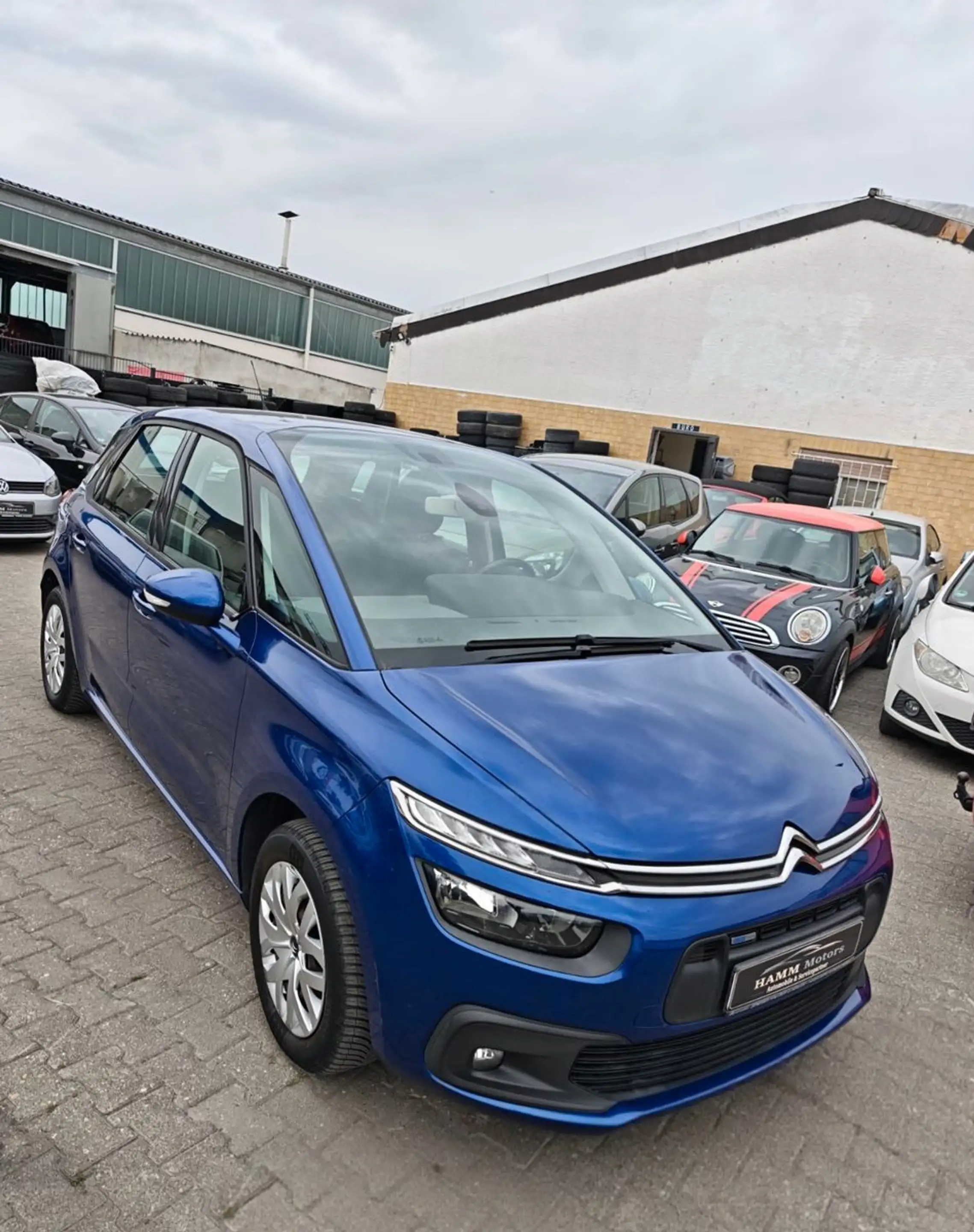Citroen C4 Picasso /Spacetourer Live — photo 4